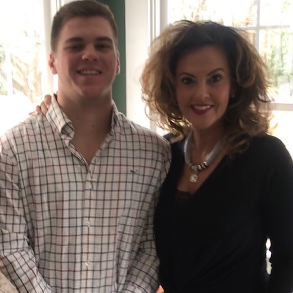 Meet your Posher, Susan - Picture 2 of 8